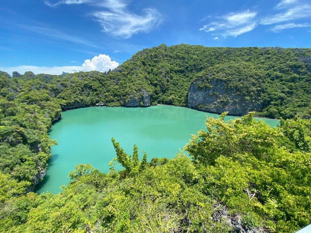 photo of angthong marine park natural reserve