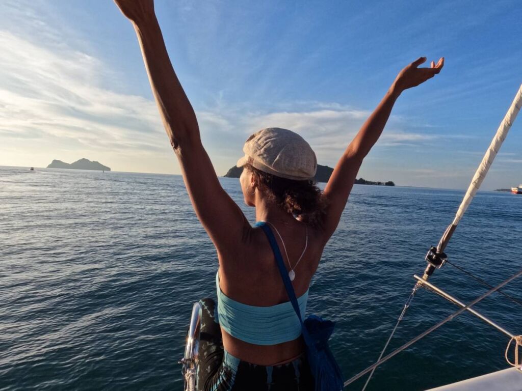 photo girl with her arm in the air